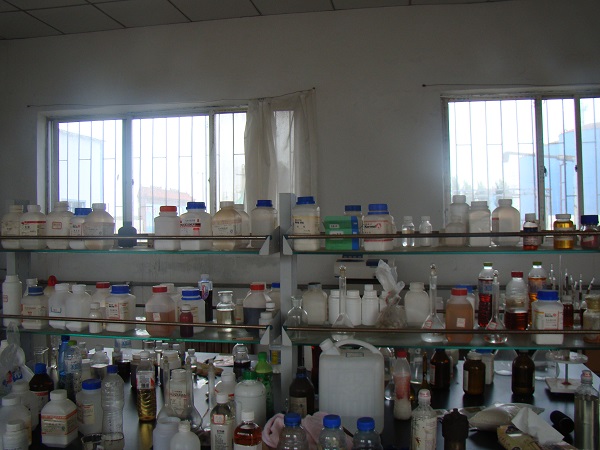 酸洗(xi)緩蝕(shi)抑霧(wu)劑試(shi)驗台(tai)